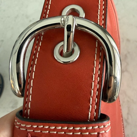 Coach Vibrant Leather Shoulder Bag - Picture 4 of 16